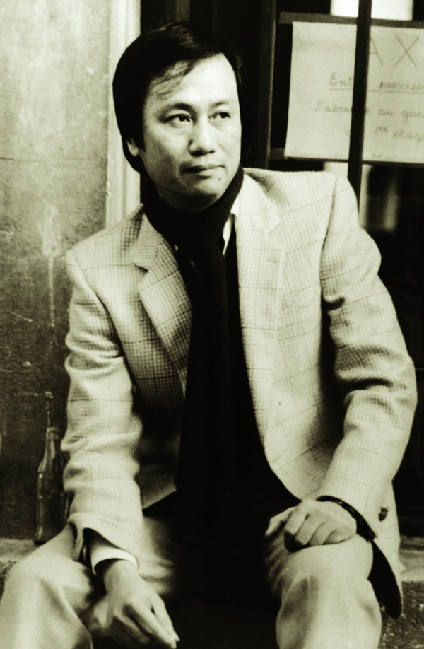 “Người từ ngàn dặm về mang nỗi sầu…”