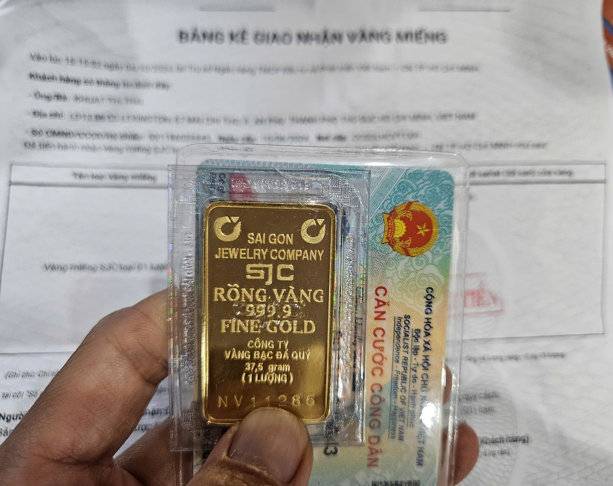 Eximbank lên tiếng về vi phạm trong hoạt động kinh doanh vàng miếng